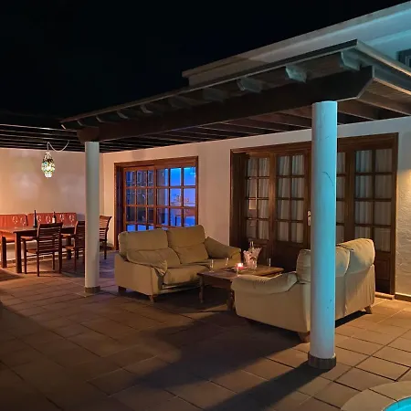 فيلة Sami Lanzarote بلايا بلانكا